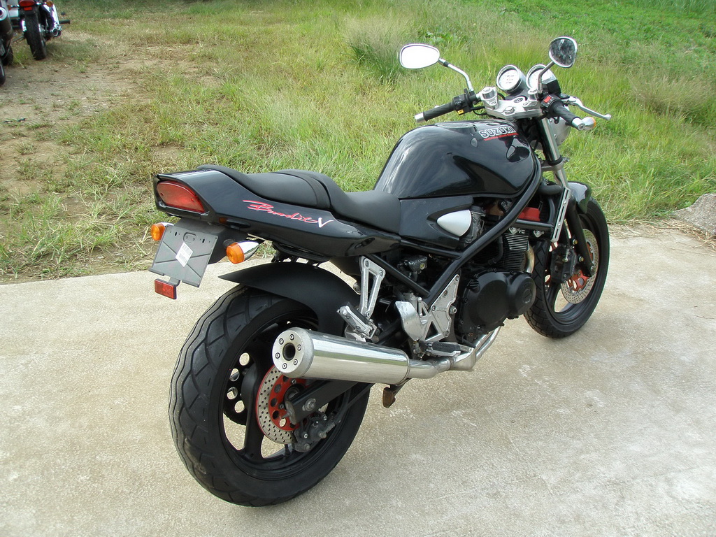 Купить мотоцикл Suzuki Bandit400V 1991 фото 7